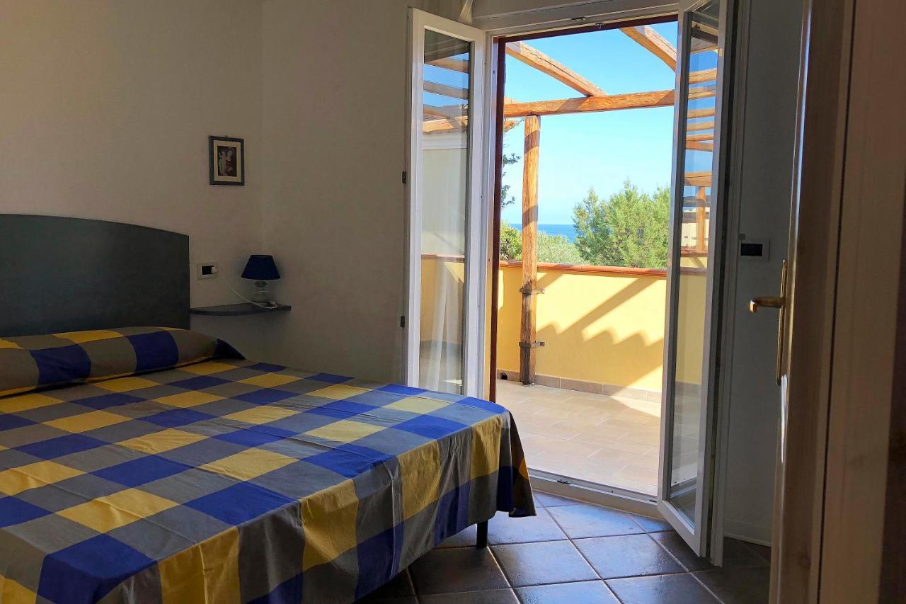 Residence "Il Sestante" Cala Liberotto Zewnętrze zdjęcie